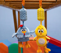 Peluche y sonaja colgante para carriola o cuna del pollito amarillito - 4