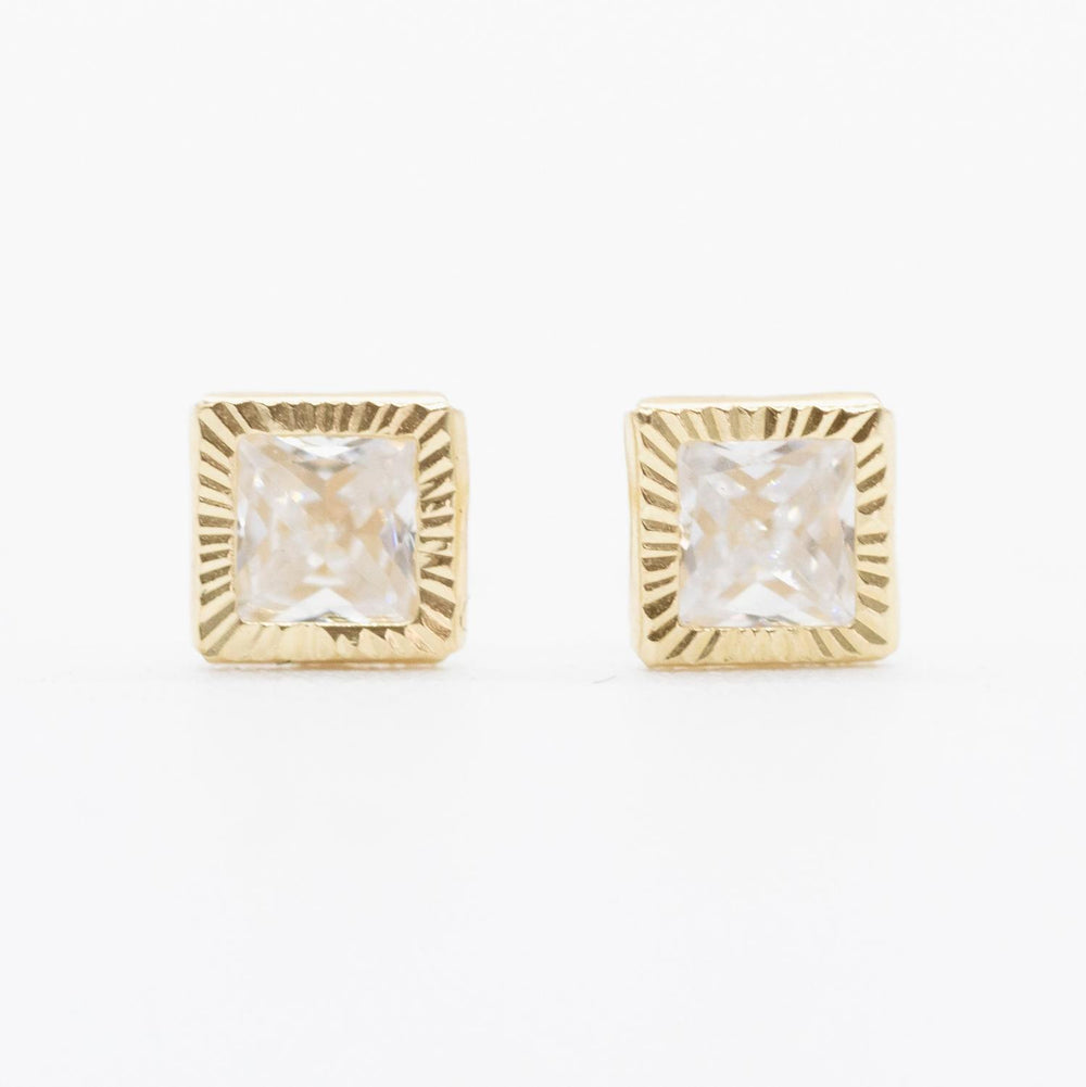 Arete Broquel Cuadro Oro 10K Bisel Diamantado Circonia