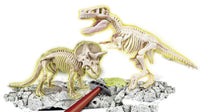 Juego De Excavación T-Rex Y Triceratops Fosforescente Clementoni - 2
