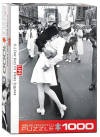 Life: Beso En Times Square - 2