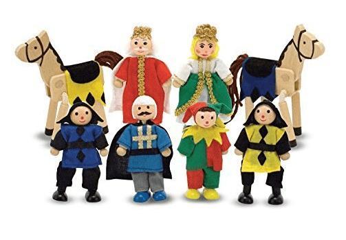 CASTLE WOODEN FIGURE SET