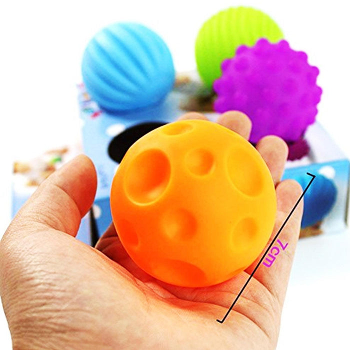 Set de 6 piezas de pelotas de plástico suaves con texturas son uno de los mejores juguetes para bebe